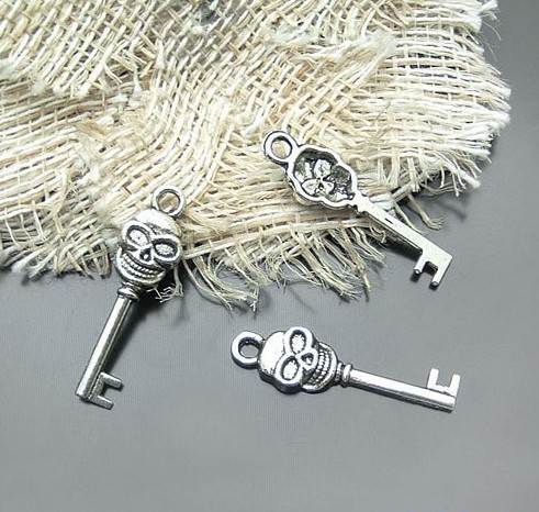 Antique Skullcandy Key charms for decorating